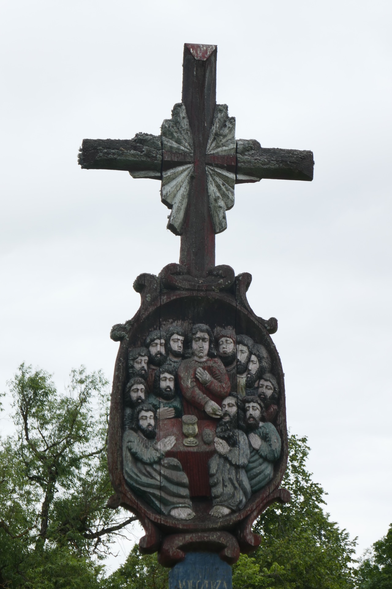 i krásné dřevořezby