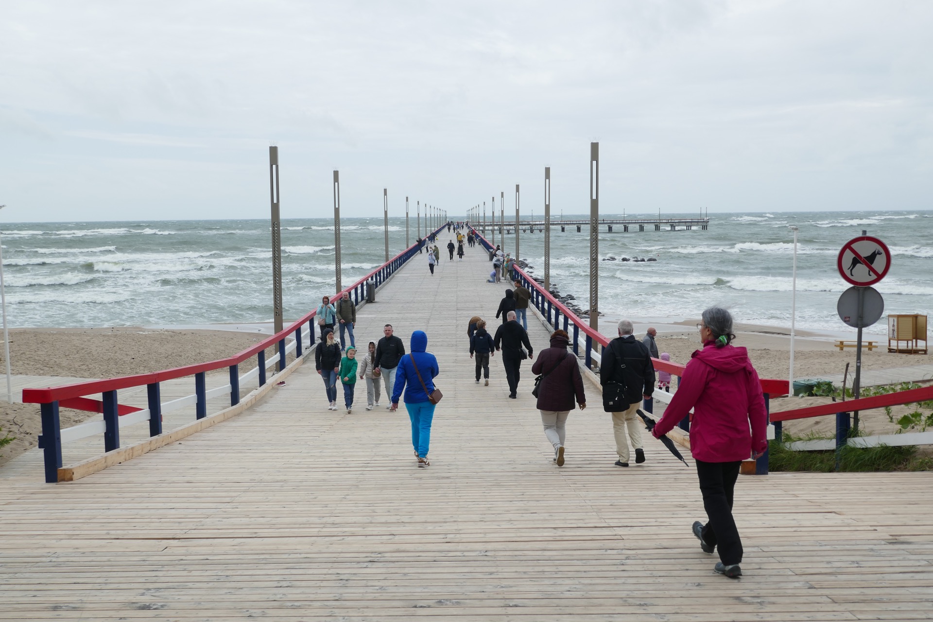a hlavní ulice končí na pieru