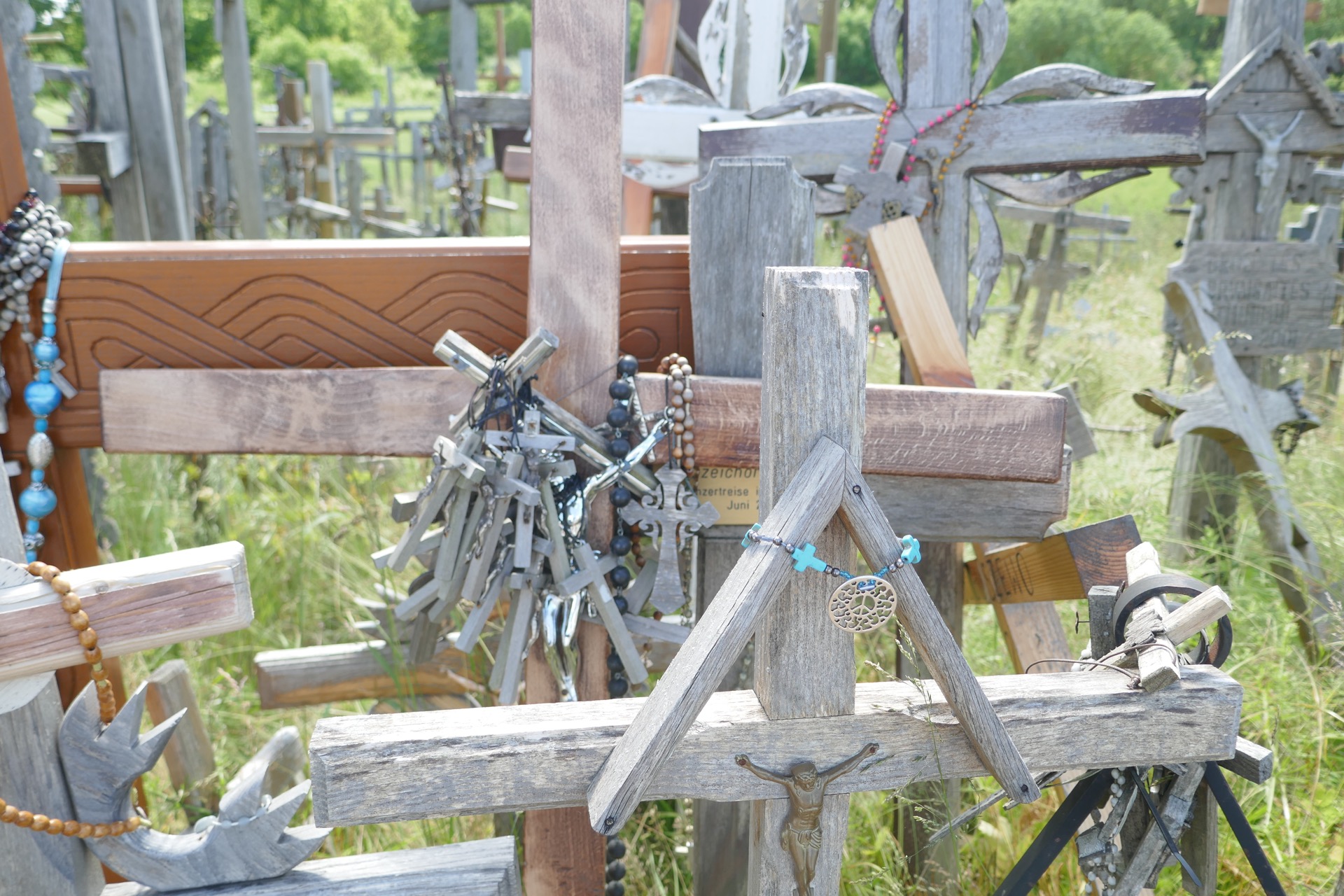 kříže malé a ještě menší