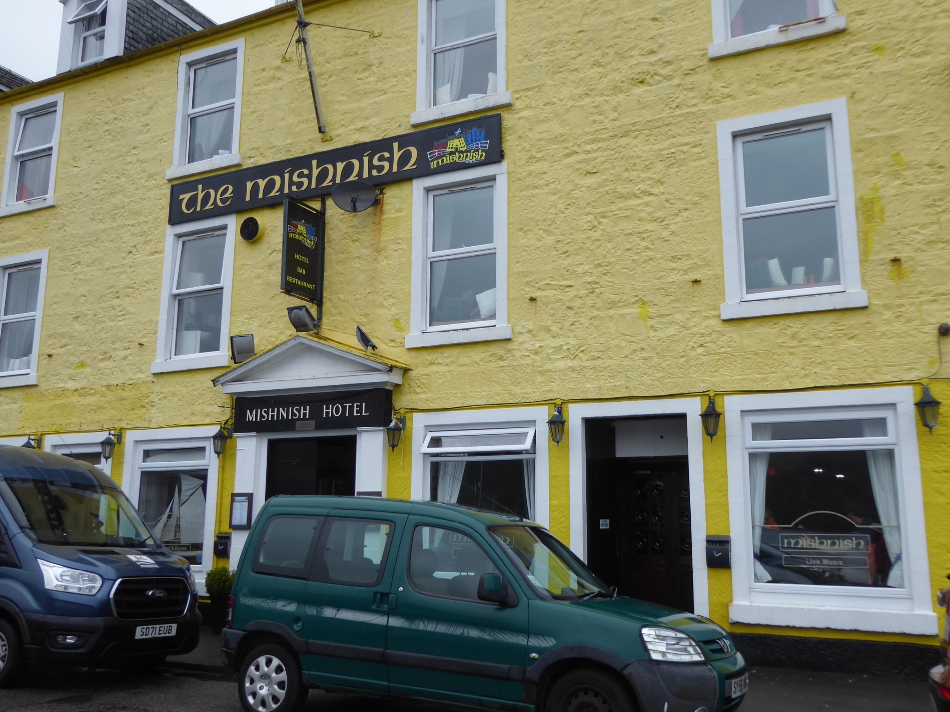 najdete tu útulek před deštěm