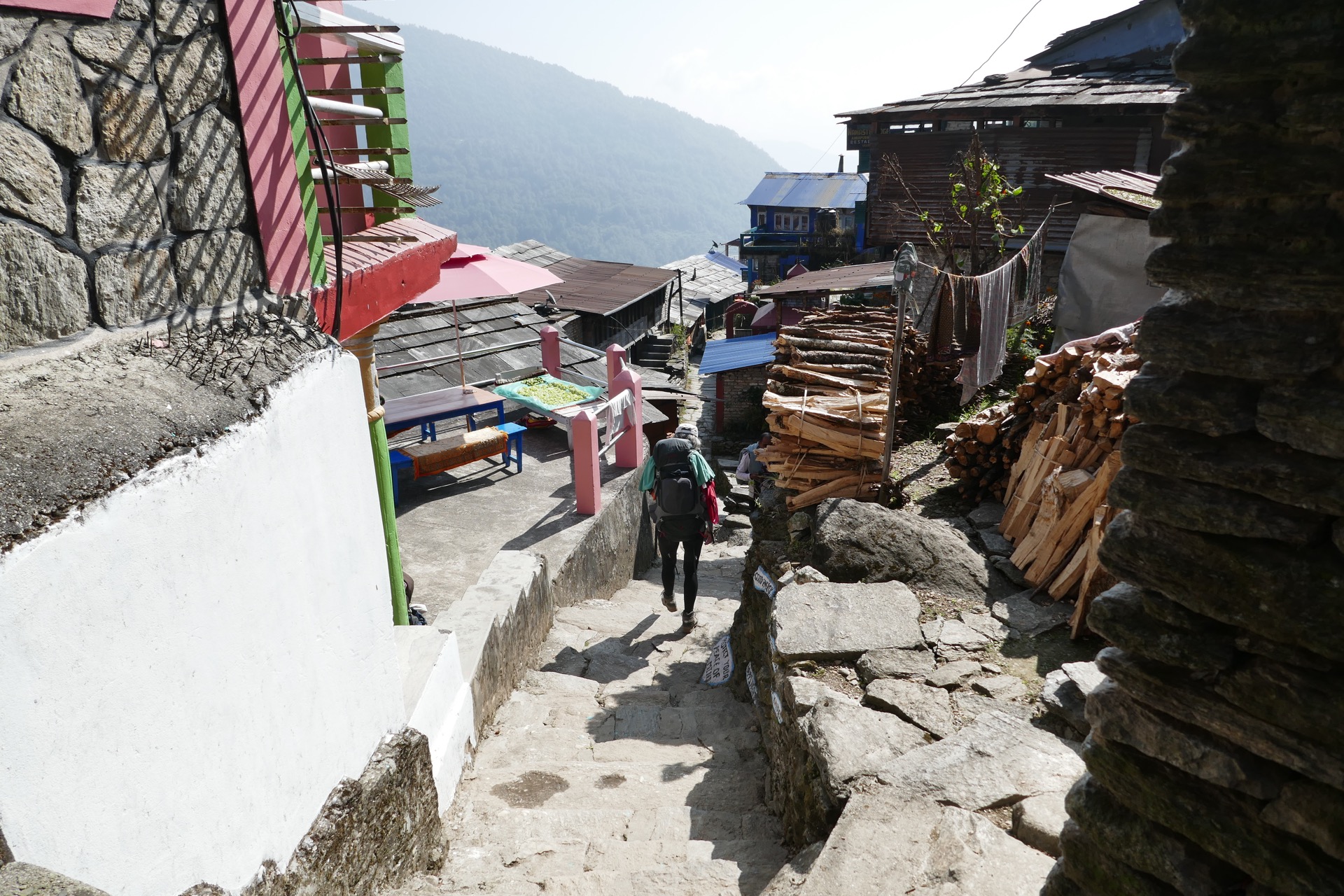 a pak po nekonečných schodech