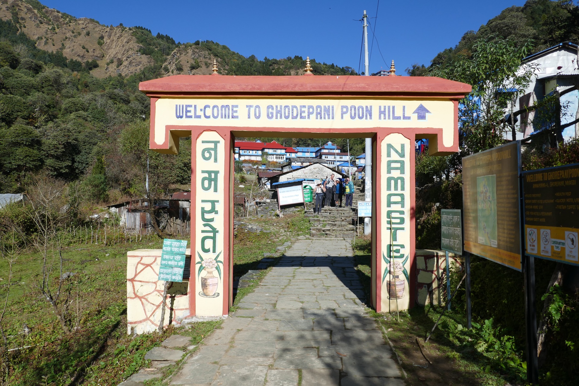 Ghorepani nas vítá