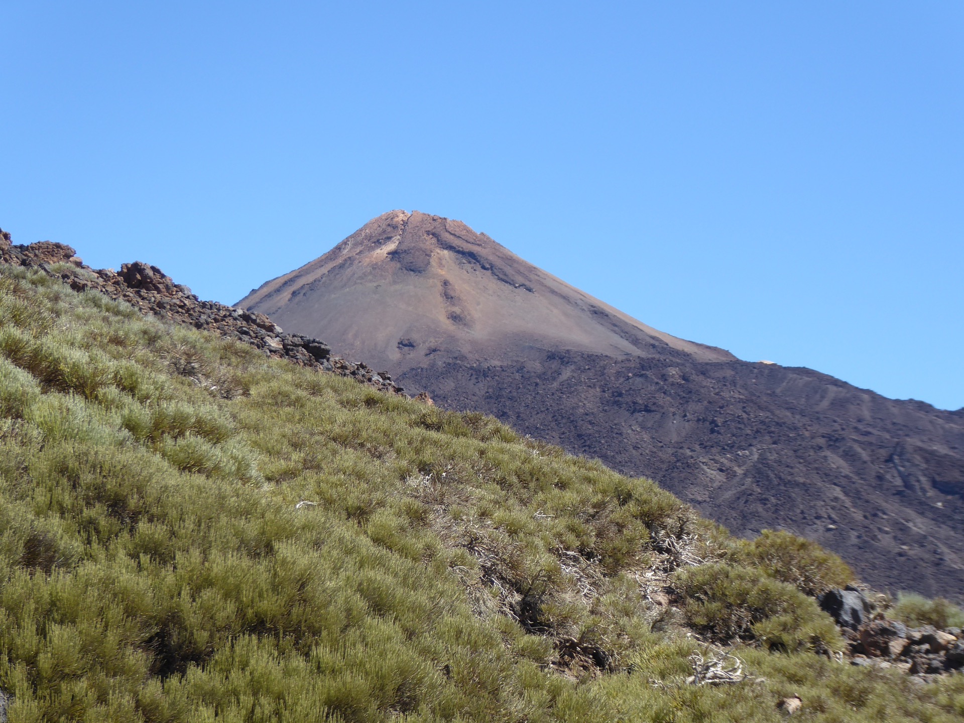 vrchol z cesty nahoru