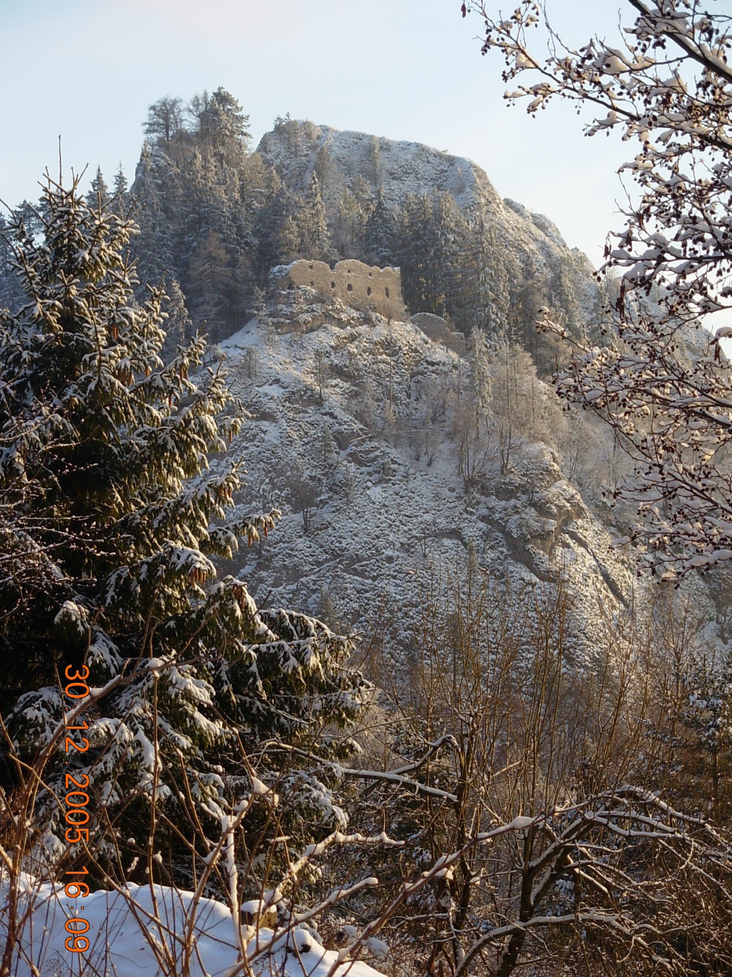 Vršatec a Vršatské Podhradie v zimě