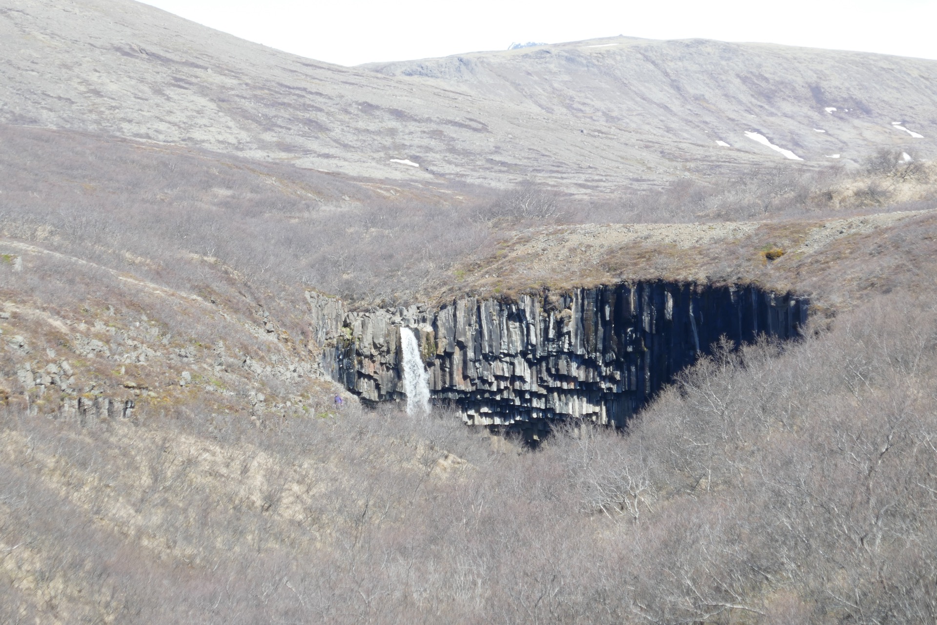 Svartifoss zdálky
