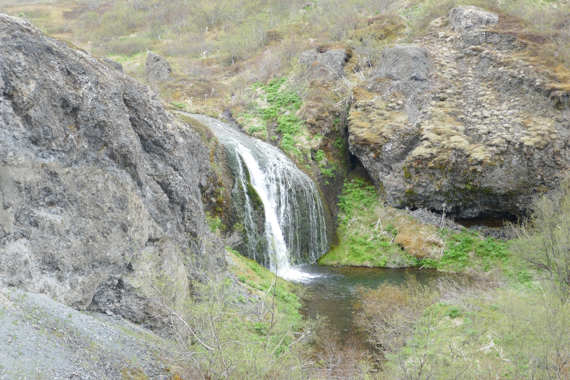 a velmi neislandské