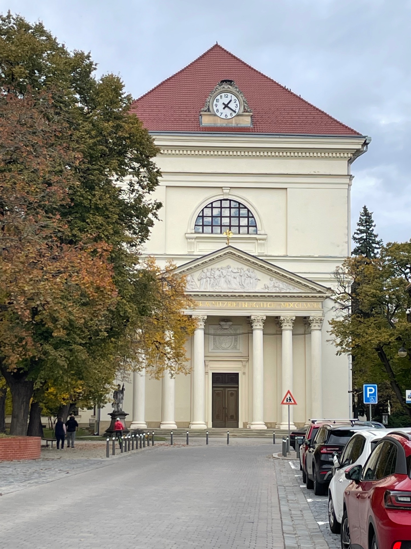 klasicistní kostely nejsou k vidění často